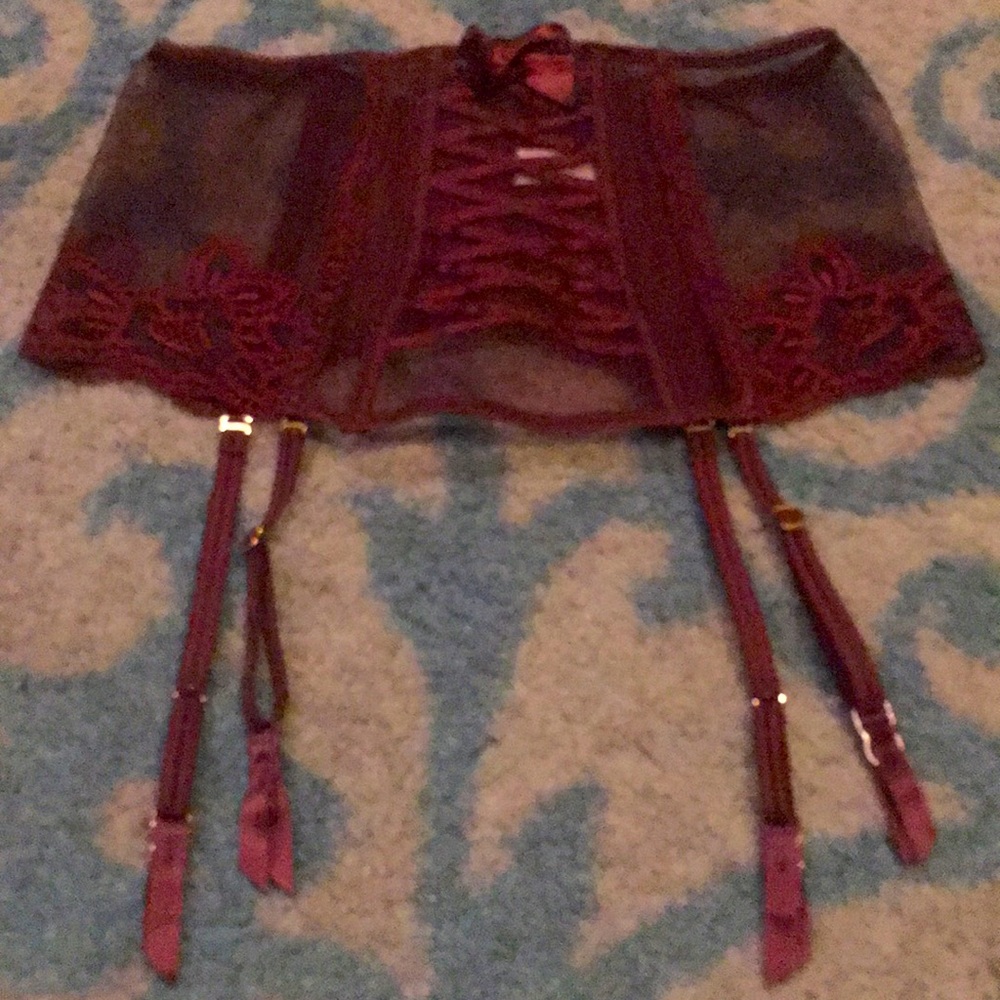 VICTORIA’S SECRET Burgundy Waspie Sz XS/S 🧜🏼‍♀️